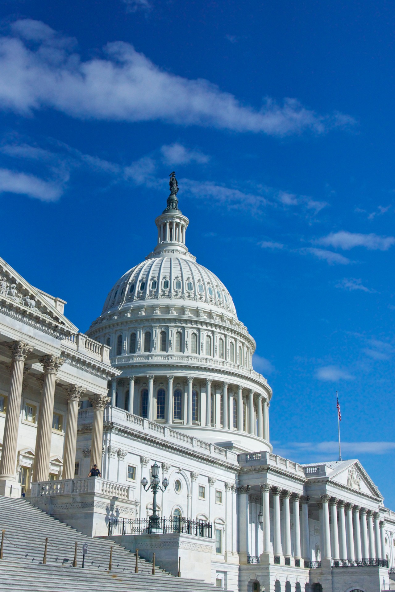 photo of the US Capitol Building